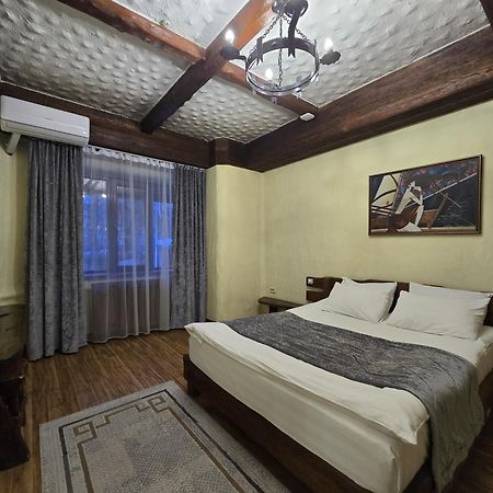 אלמטי Saraishyq Hotel מראה חיצוני תמונה