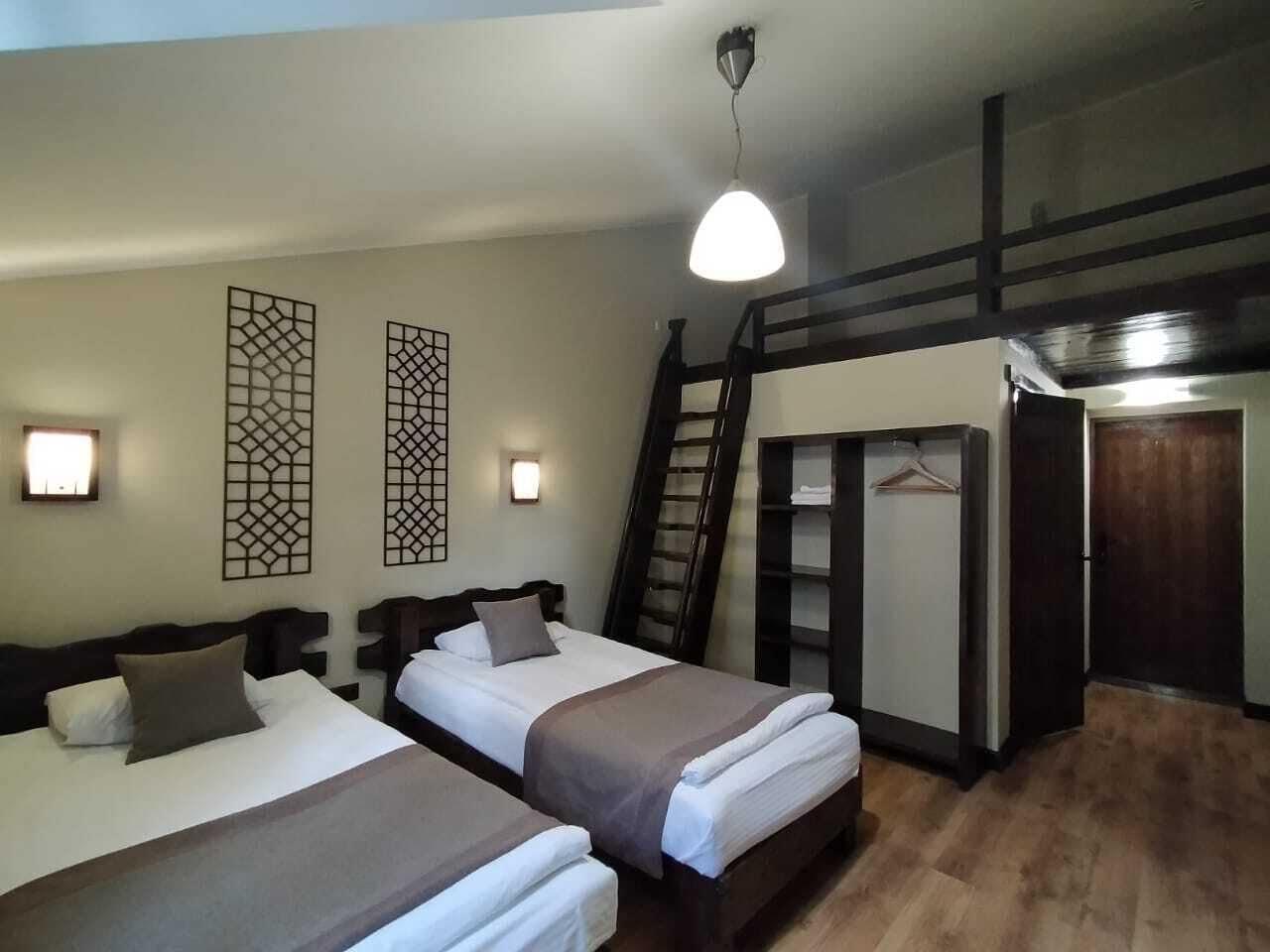 אלמטי Saraishyq Hotel מראה חיצוני תמונה