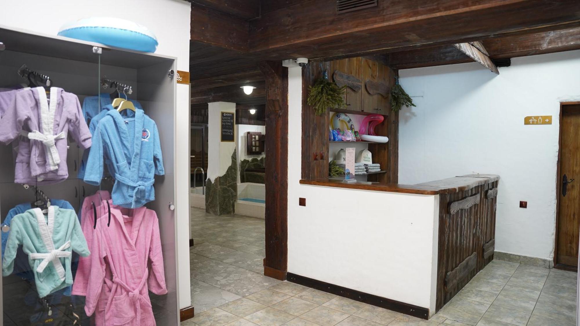 אלמטי Saraishyq Hotel מראה חיצוני תמונה