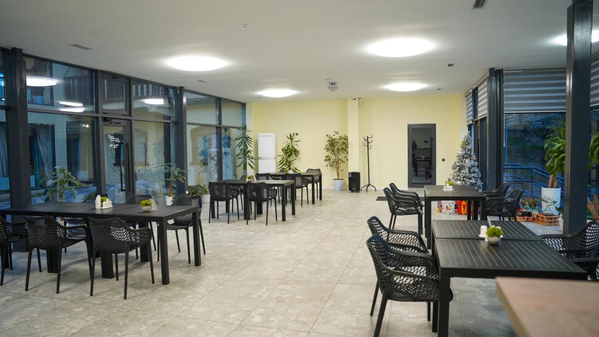 אלמטי Saraishyq Hotel מראה חיצוני תמונה