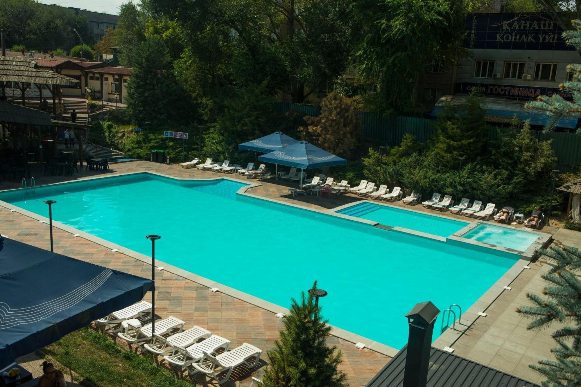אלמטי Saraishyq Hotel מראה חיצוני תמונה
