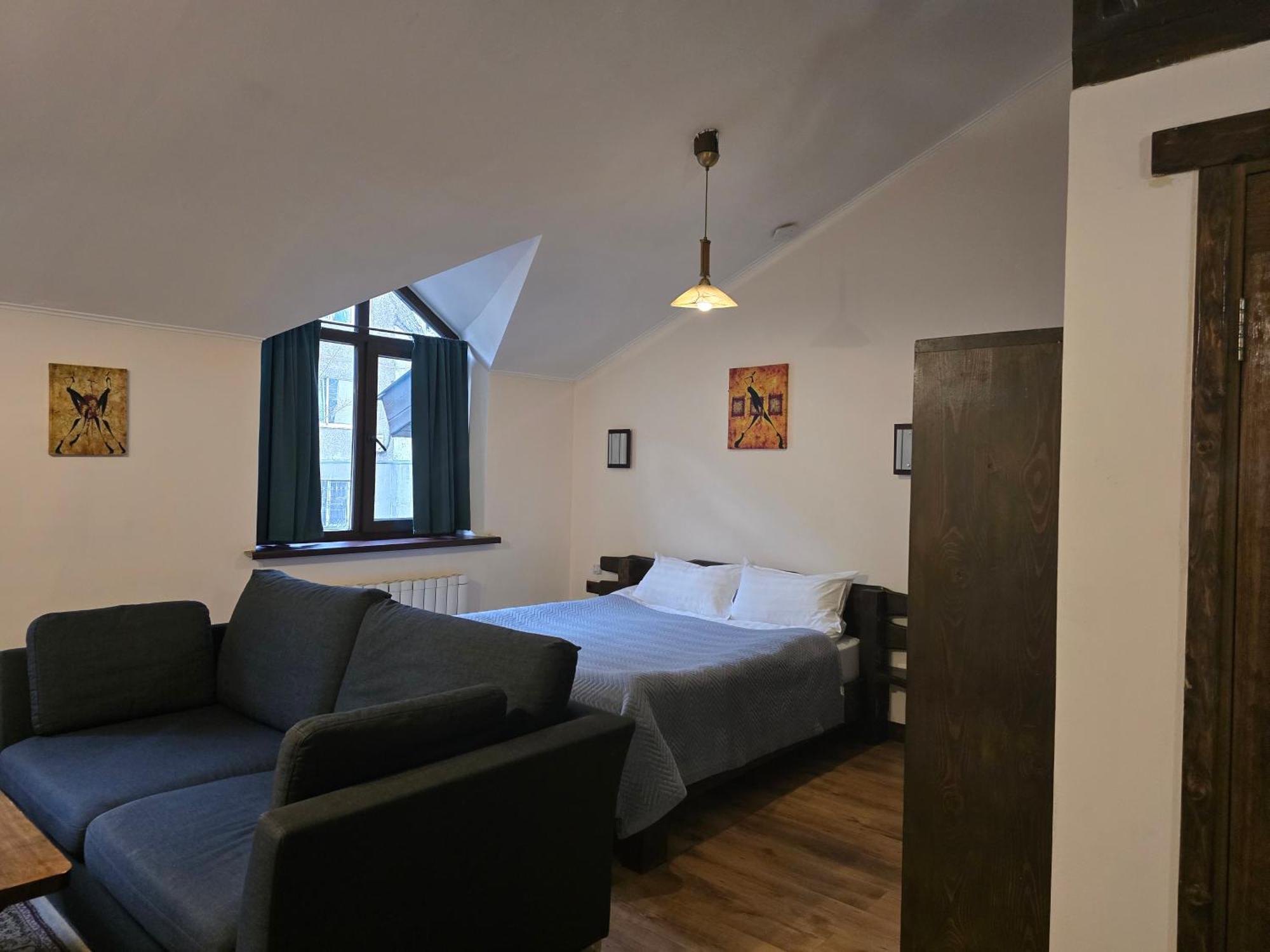 אלמטי Saraishyq Hotel מראה חיצוני תמונה